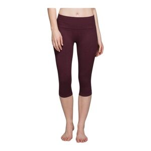 {LULULEMON}In the Flow Crop II Heathered Bordeaux